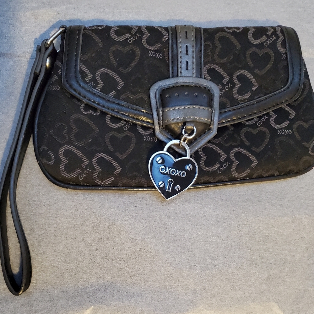 XOXO Wristlet